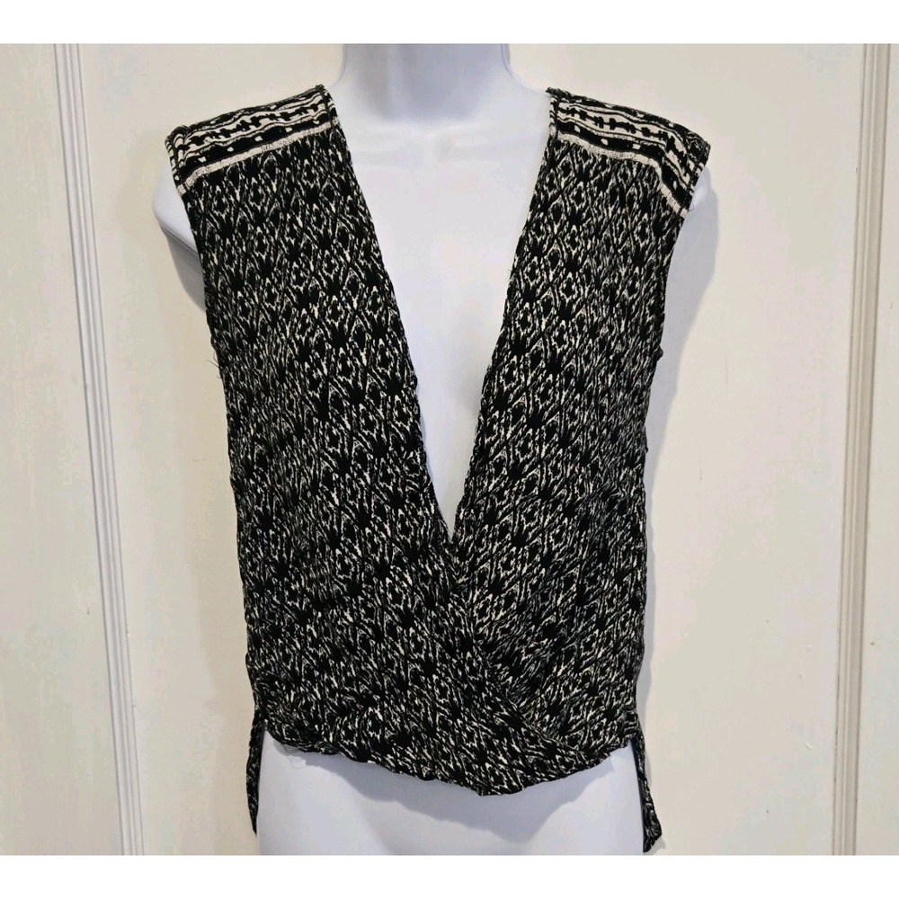 Max Studio Women's Sleeveless Wrap Front Deep V-neck Layering Top Size XS
